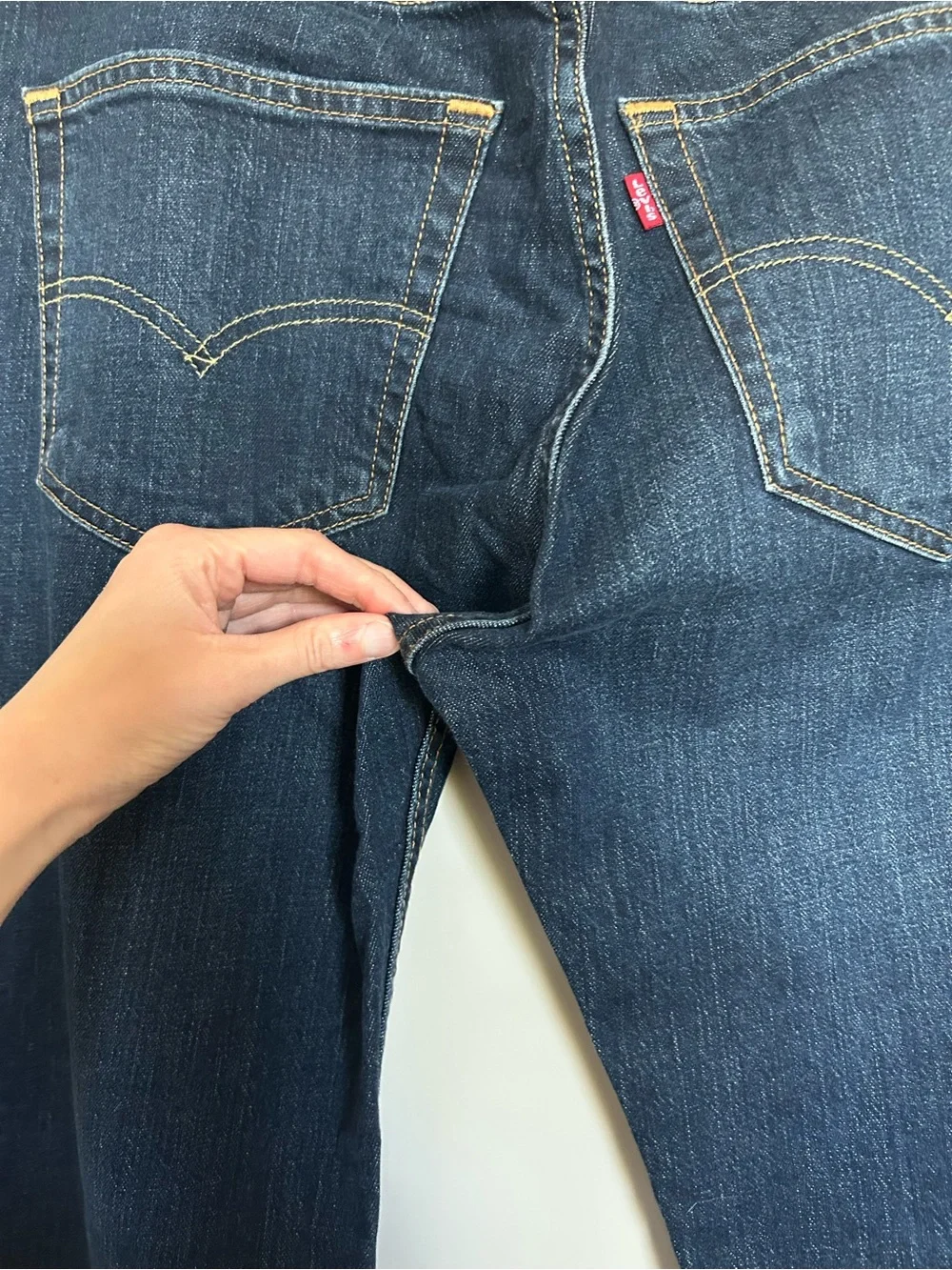 Levis straight leg